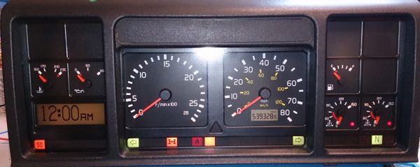 Volvo VNL Dashboard