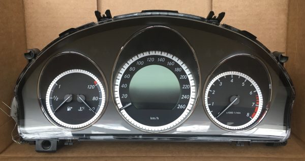 Mercedes C250 Dashboard