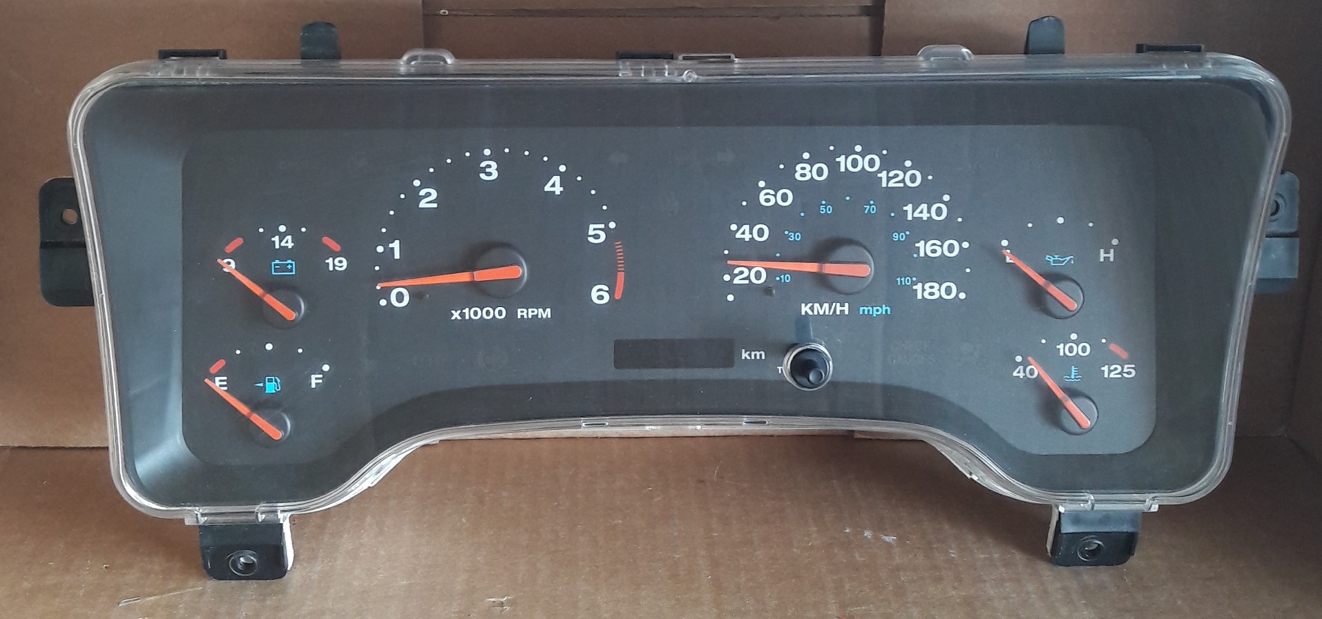 1999-2005 JEEP TJ USED DASHBOARD INSTRUMENT CLUSTER FOR SALE (KM/H) - DASHBOARD  INSTRUMENT CLUSTER