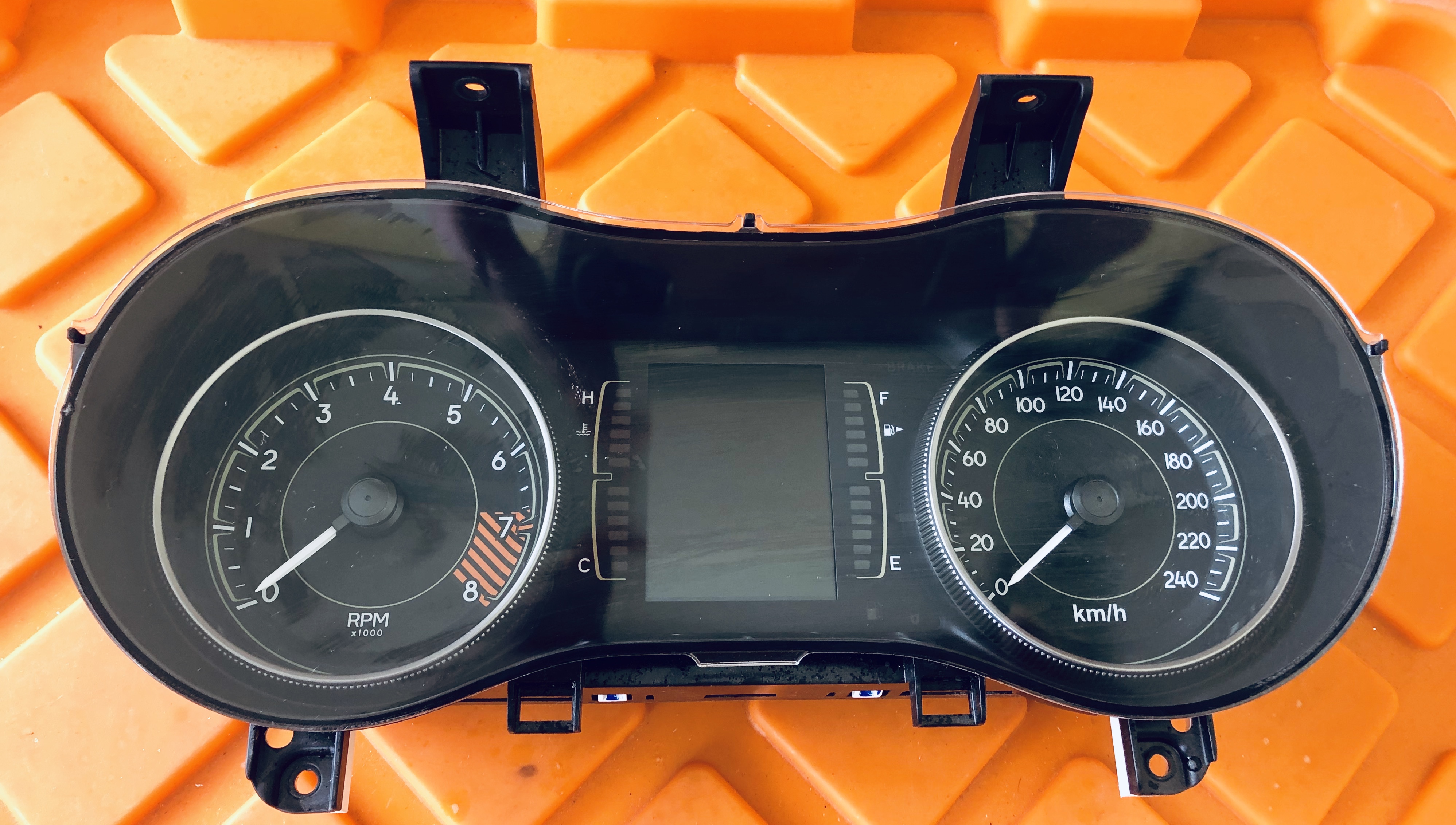 2014 JEEP CHEROKEE USED INSTRUMENT CLUSTER FOR SALE (KM/H