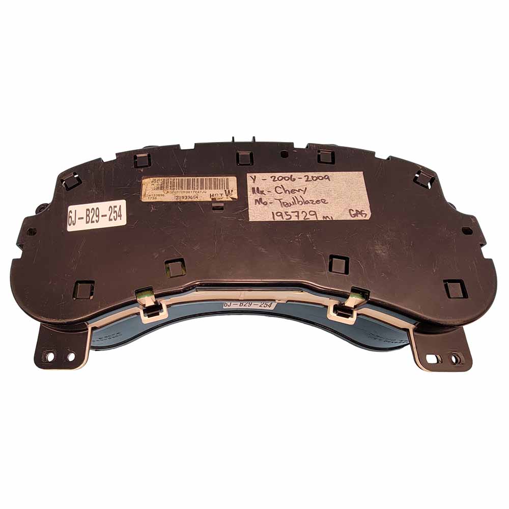 2006-2009 CHEVY TRAILBLAZER USED INSTRUMENT CLUSTER PART# 25933654